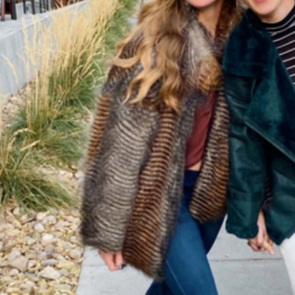 NWT ANTHRO | Hutch Faux Fur Bomber Jacket - Picture 9 of 13